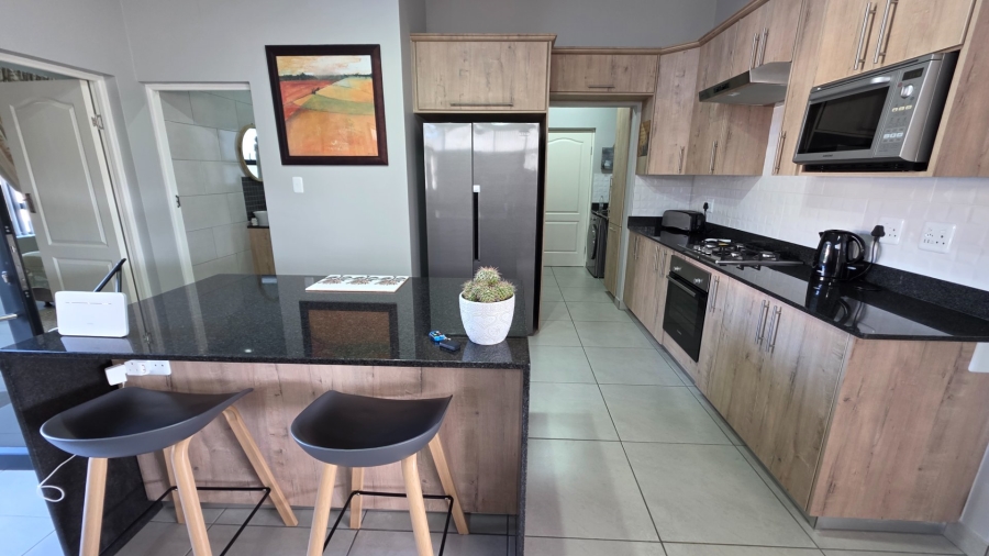 3 Bedroom Property for Sale in Hartenbos Heuwels Western Cape